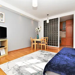 jr-rental-apartments-warsaw.warsawhotelspoland.com/