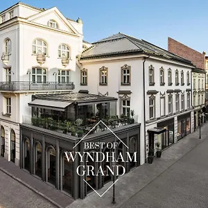 Wyndham Grand Old Town Hotel